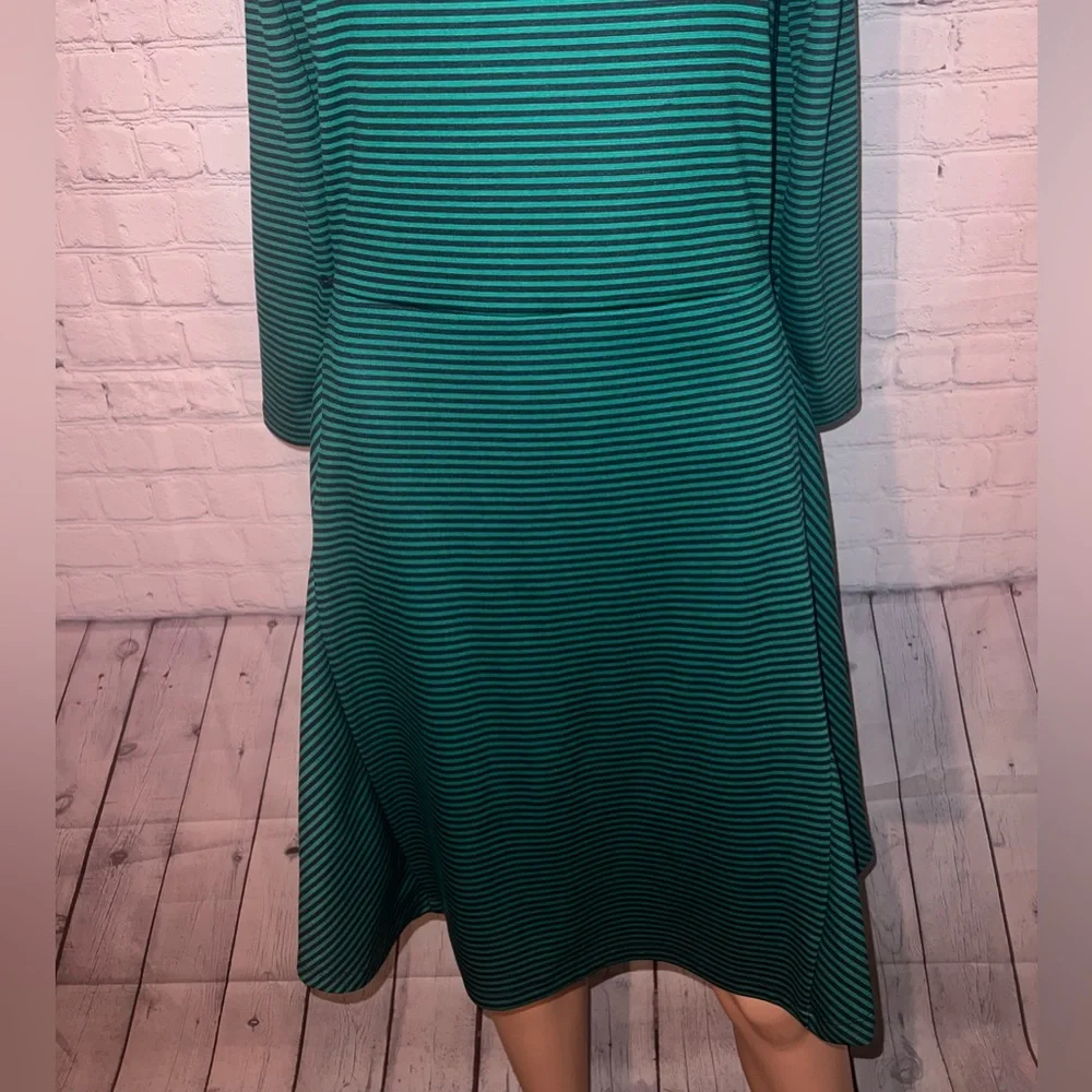 the limited green & black striped long sleeve dress size S - Picture 3 of 11
